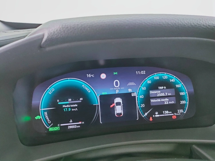 17 - Toyota C-HR C-HR 2.0 hv Trend fwd e-cvt