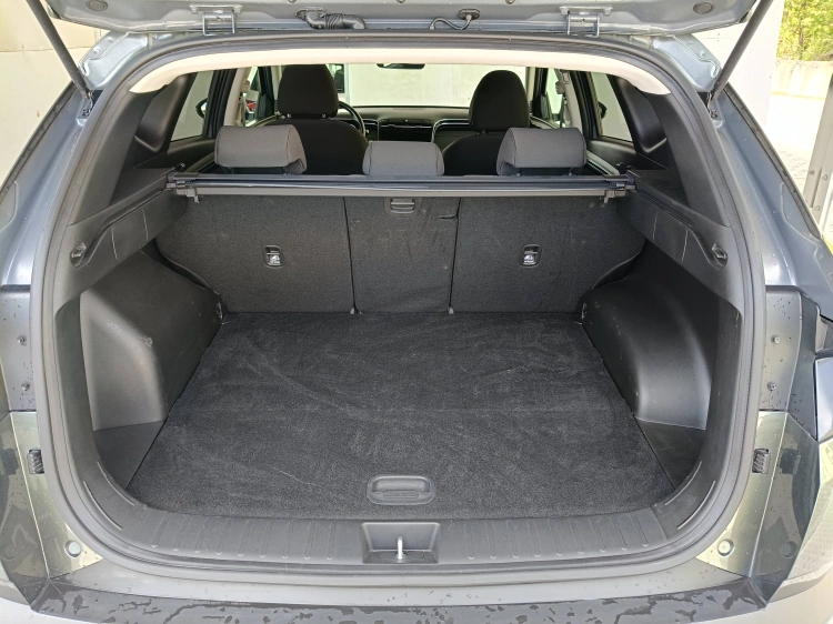 14 - Hyundai Tucson Tucson 1.6 hev Xline 2wd auto