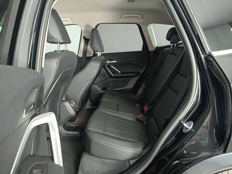 9 - BMW iX1 iX1 edrive 20 X-Line