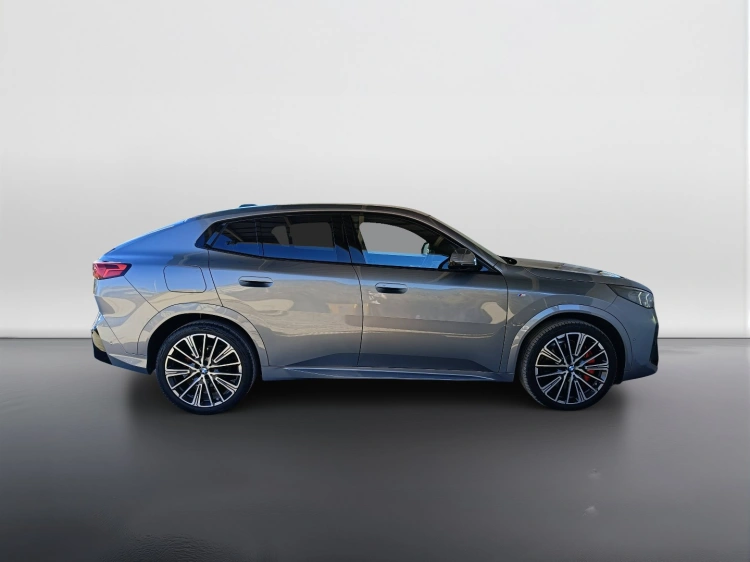 3 - BMW X2 X2 sdrive 18d MSport auto