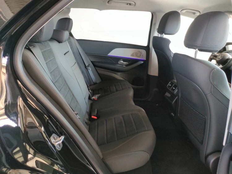 9 - Mercedes-Benz GLE 300 d 4MATIC