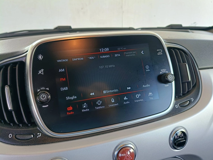 13 - Fiat 500 500 1.0 hybrid Sport 70cv