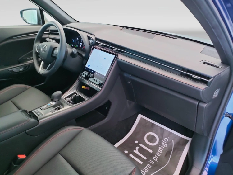 14 - Lexus LBX LBX 1.5 hybrid Elegant 2wd