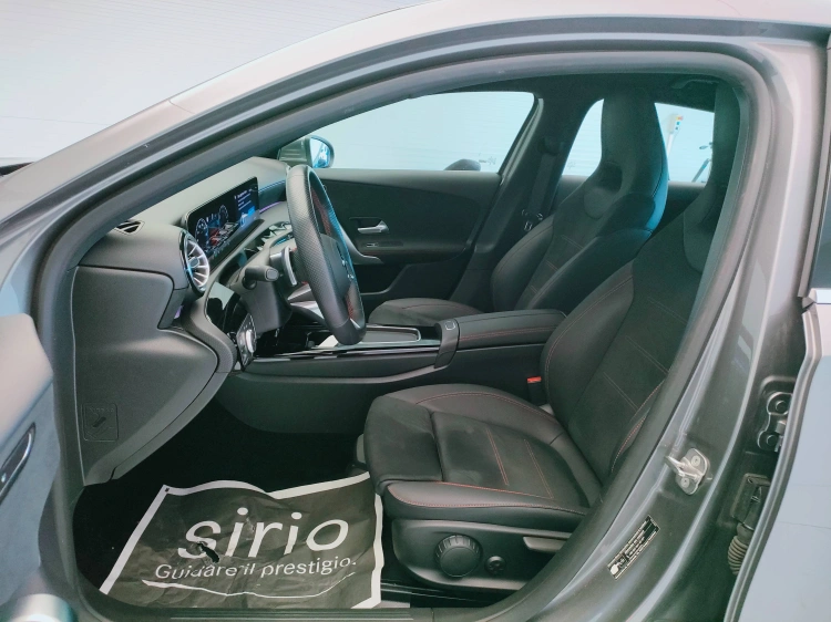 15 - Mercedes-Benz Classe A 250 e con tecnologia ibrida EQ