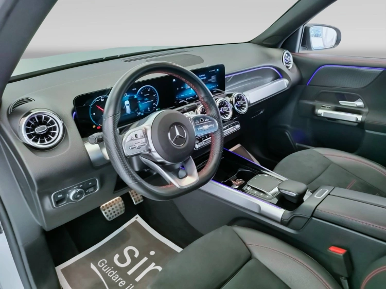 14 - Mercedes-Benz GLB 200 d Premium auto