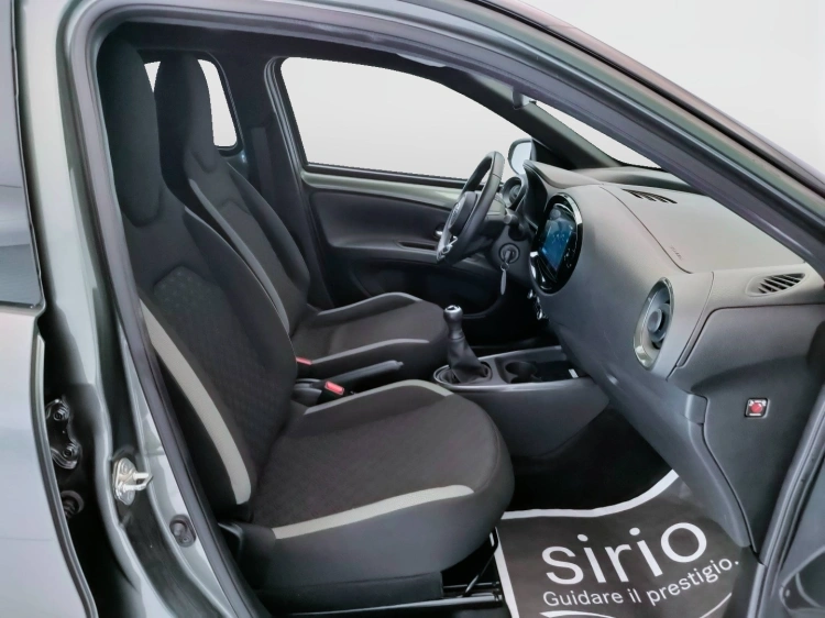 14 - Toyota Aygo X Aygo X 1.0 Trend 72cv