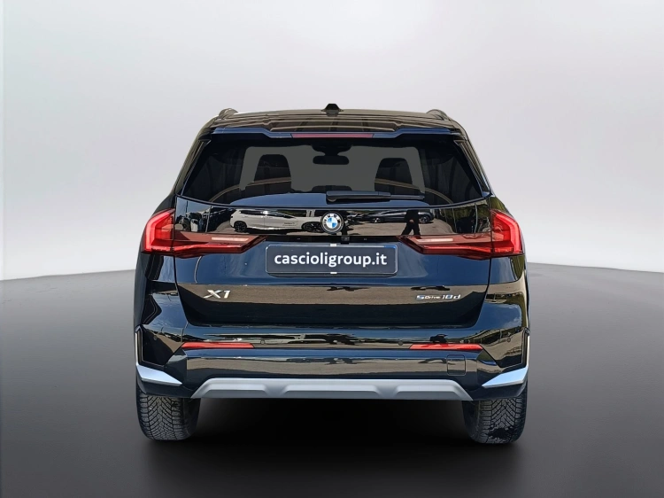 4 - BMW X1 X1 sdrive18d X-Line auto