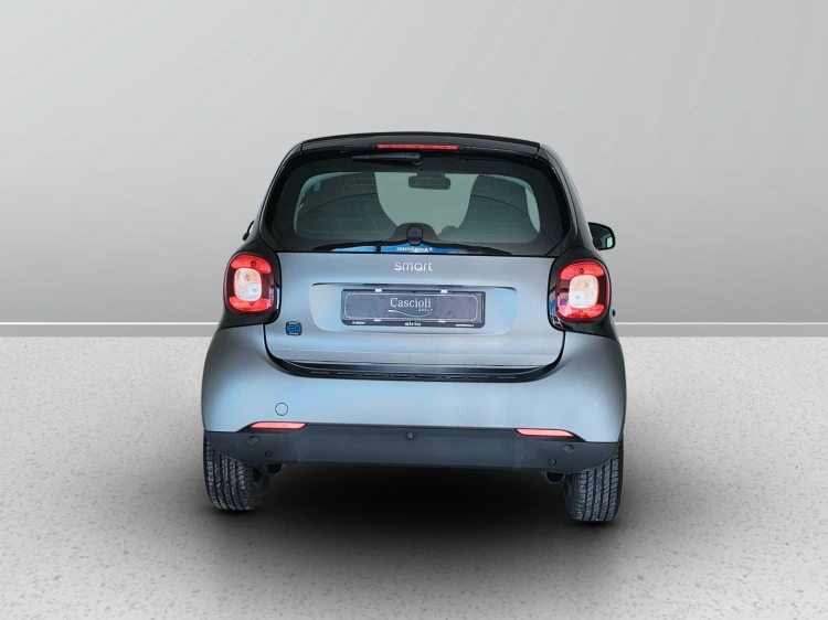 4 - smart fortwo Fortwo eq Passion 22kW