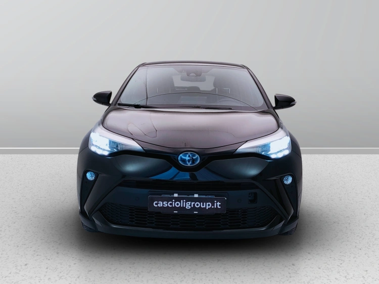 2 - Toyota C-HR C-HR 1.8h Trend e-cvt