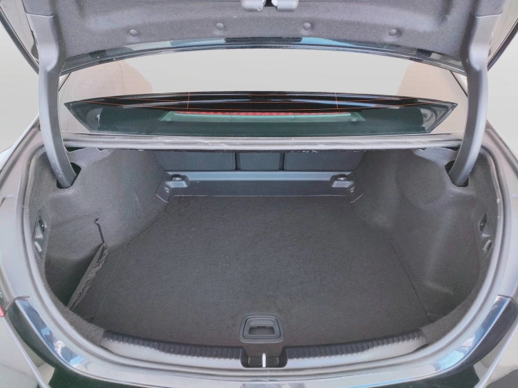 10 - Mercedes-Benz Classe C 220 d mhev Sport auto