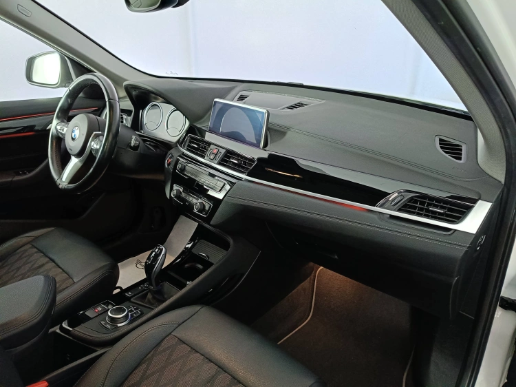 10 - BMW X1 X1 xdrive18d xLine Plus auto