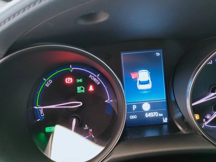 18 - Toyota C-HR C-HR 1.8h Trend e-cvt
