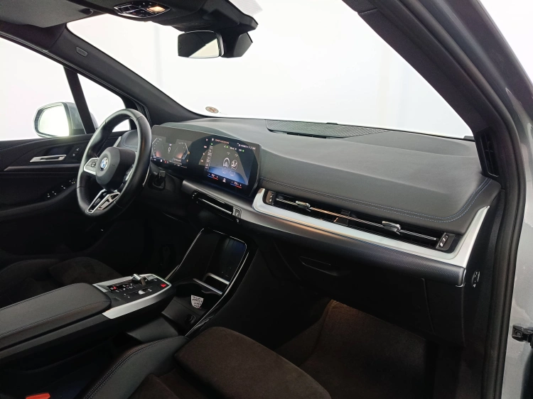 10 - BMW Serie 2 218d Active Tourer Msport auto