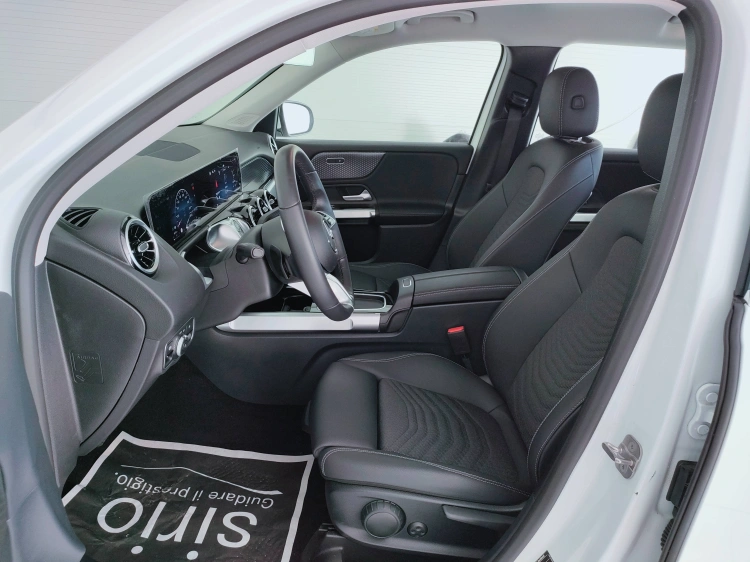 15 - Mercedes-Benz GLB 180 d Progressive Advanced auto