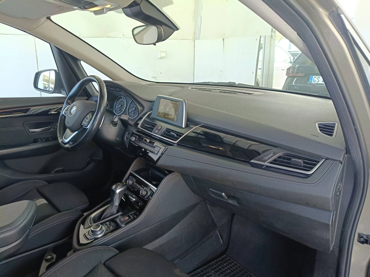 10 - BMW Serie 2 218d Active Tourer Sport auto