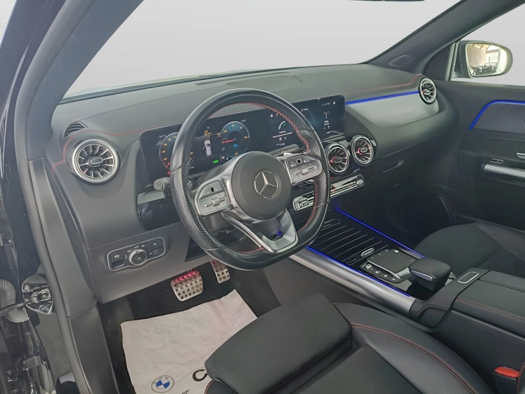 8 - Mercedes-Benz EQA 250 Premium
