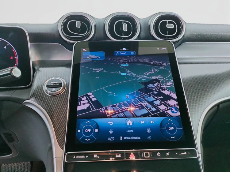 11 - Mercedes-Benz GLC 200 d Advanced 4matic auto