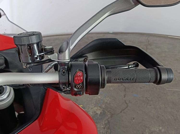 8 - Ducati Multistrada Multistrada V4 1160 S Travel Aviator Grey raggi