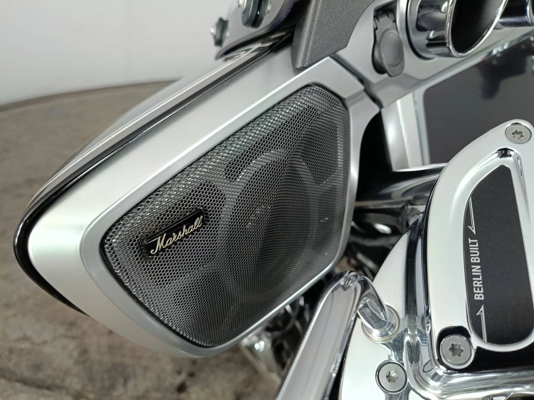 10 - BMW Motorrad R 18 R 18 T