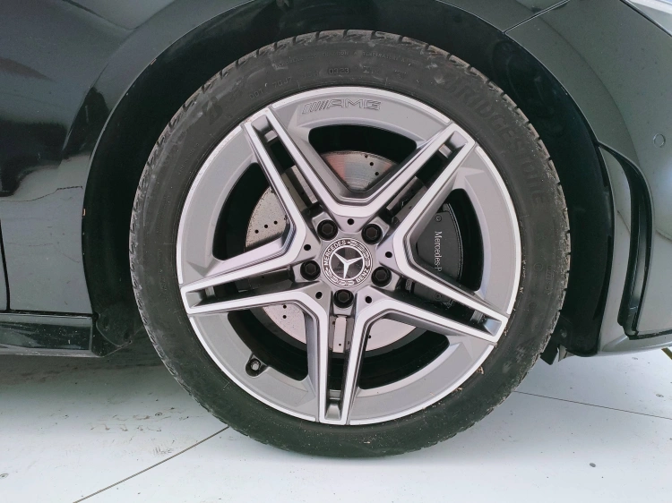 8 - Mercedes-Benz CLA Coupe 200 d Premium 4matic auto