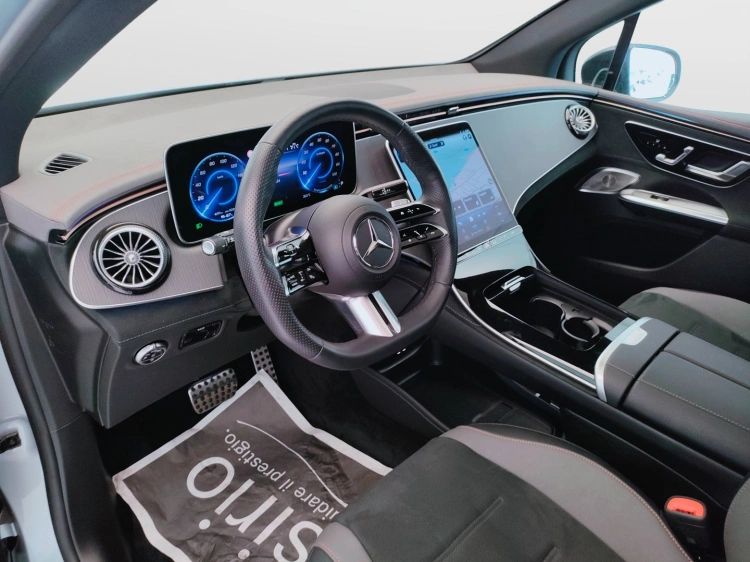 16 - Mercedes-Benz EQE 350 AMG Line Premium 4matic