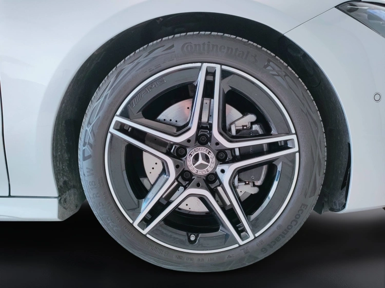 10 - Mercedes-Benz CLA Coupe 200 d AMG Line Premium auto