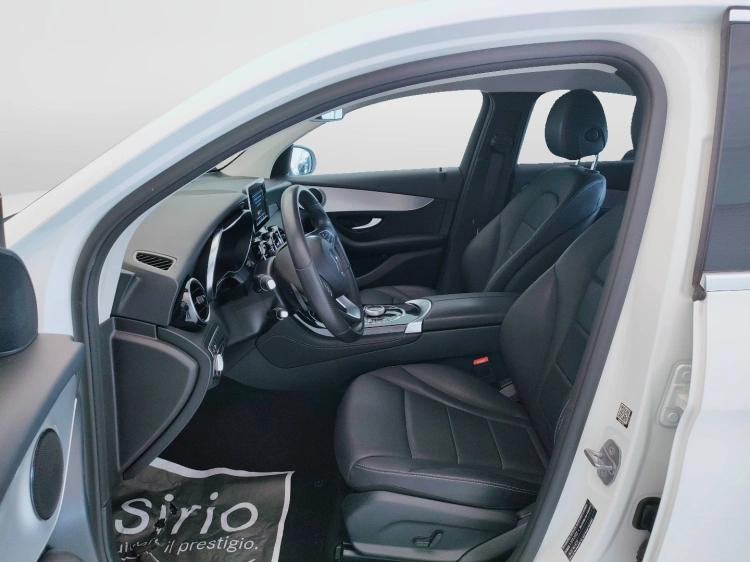 16 - Mercedes-Benz GLC Coupe 250 d Sport 4matic auto