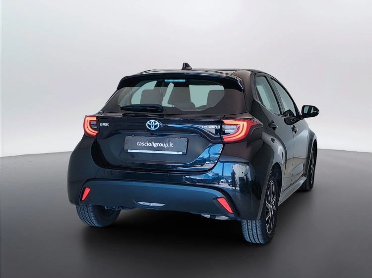5 - Toyota Yaris Yaris 1.5h Trend
