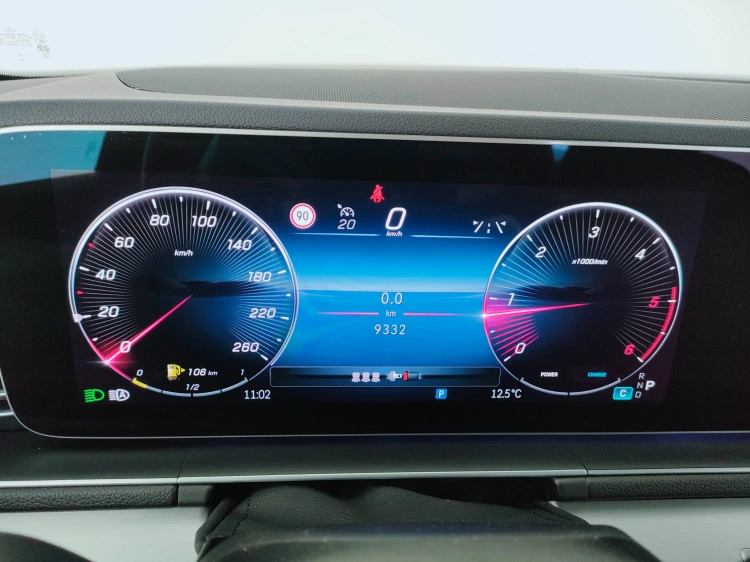 17 - Mercedes-Benz GLE 300 d Advanced 4matic auto