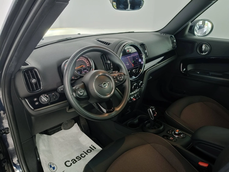 7 - MINI Countryman Mini Countryman 2.0 Cooper D Business auto