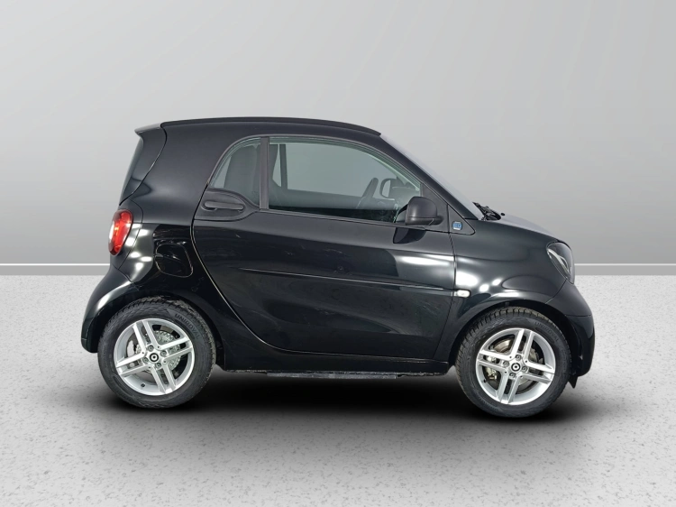 6 - smart fortwo Fortwo eq Pure 4,6kW