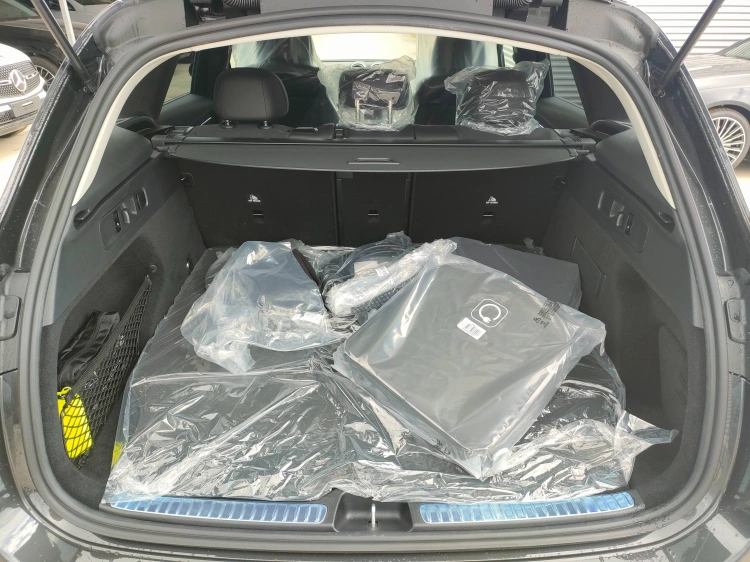 6 - Mercedes-Benz GLC 300 de 4MATIC