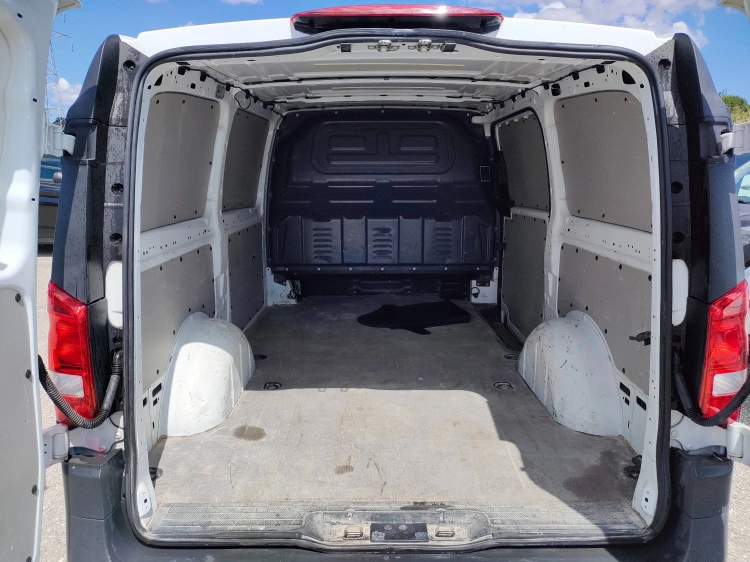 5 - Mercedes Vans Vito 110 cdi long