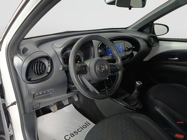 7 - Toyota Aygo X TOYOTA Aygo X 1.0 VVT-i 72 CV 5 porte Trend