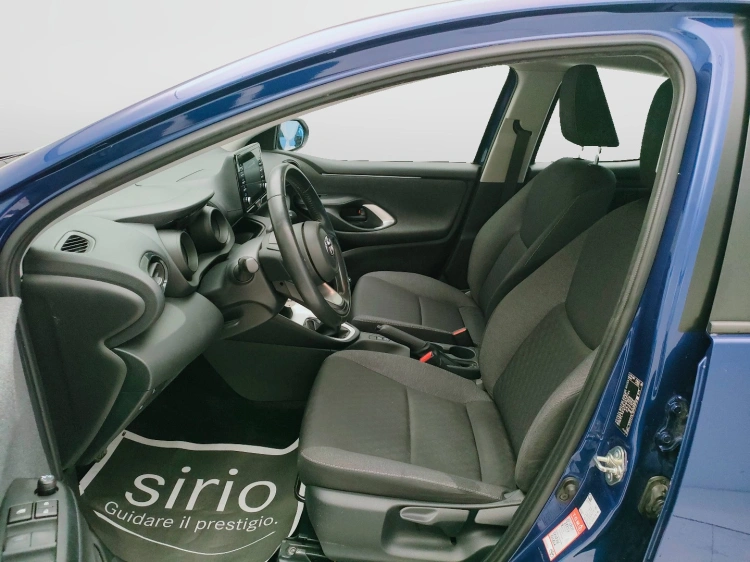 13 - Toyota Yaris Yaris 1.0 Trend