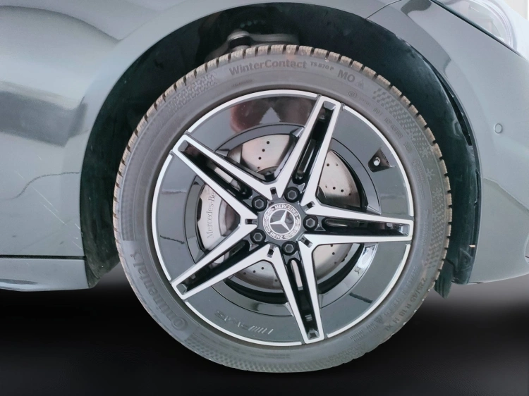 11 - Mercedes-Benz Classe C SW 300 de phev AMG Line Advanced auto