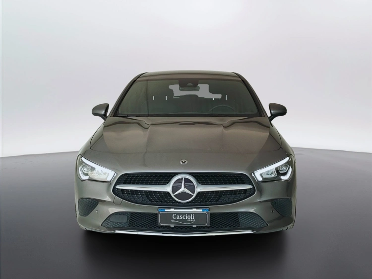 2 - Mercedes-Benz CLA Shooting Brake 200 d Sport auto
