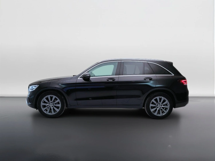 3 - Mercedes-Benz GLC 220 d Sport 4matic auto