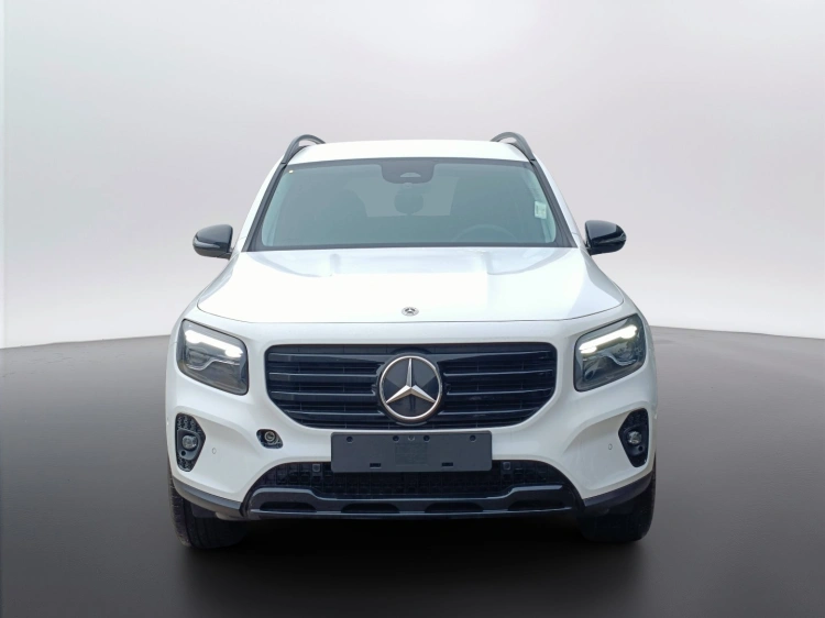 2 - Mercedes-Benz GLB 200 d Automatic 4MATIC