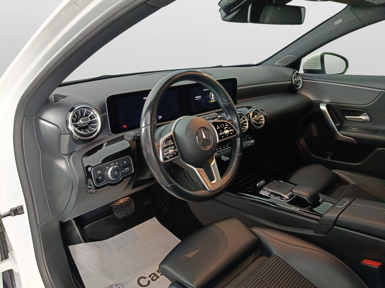7 - Mercedes-Benz Classe A 180 d Sport Extra auto