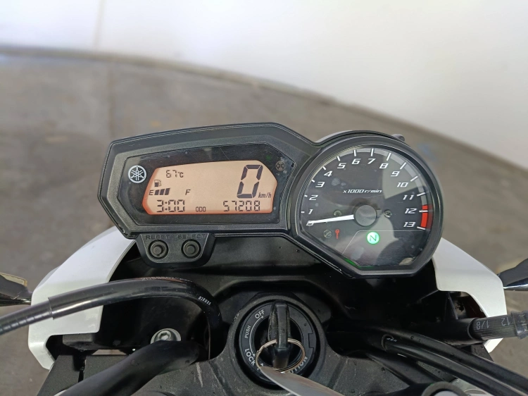 9 - Yamaha XJ XJ6 600