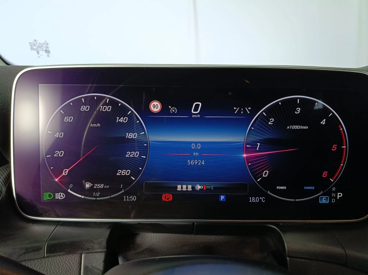 12 - Mercedes-Benz GLC 220 d AMG Advanced 4matic auto