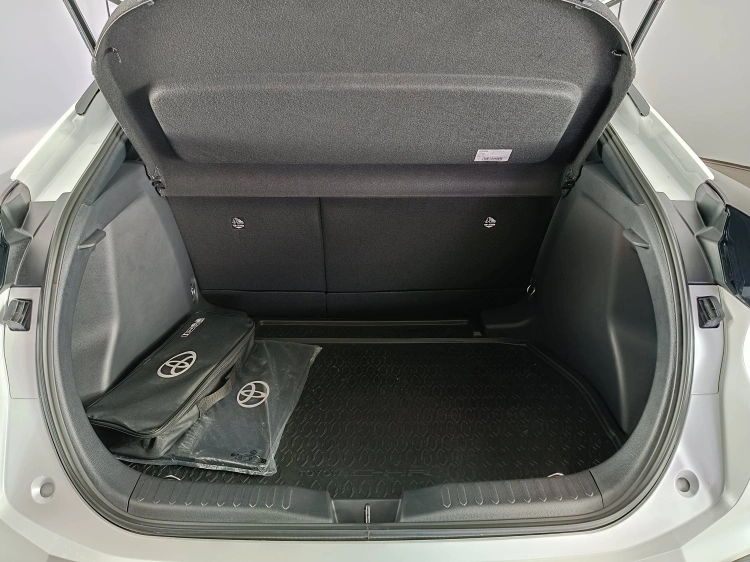 14 - Toyota C-HR C-HR 1.8 hv Trend fwd e-cvt