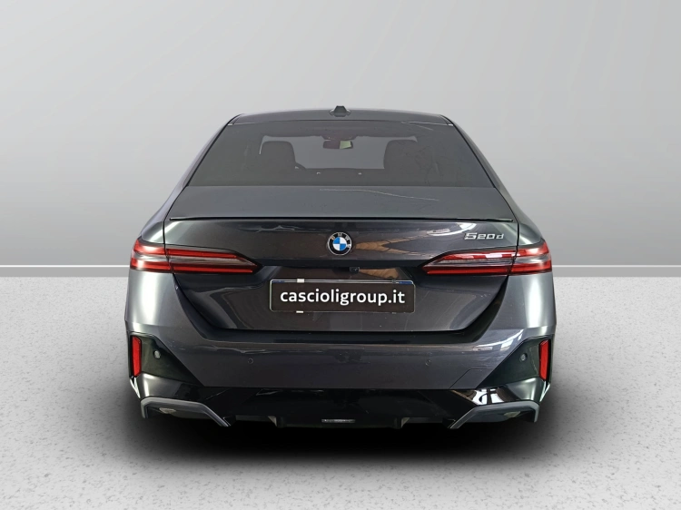 4 - BMW Serie 5 520d 48V sdrive MSport auto