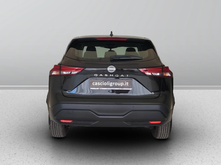 4 - Nissan Qashqai Qashqai 1.3 mhev Business 2wd 140cv