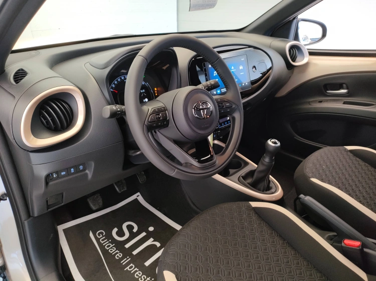 13 - Toyota Aygo X AYGO X 10B MT TREND MY24