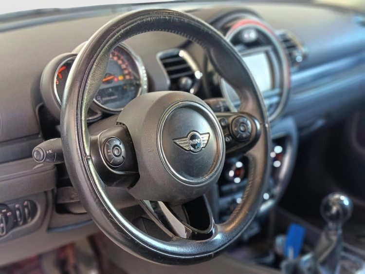 15 - MINI Cooper Mini Clubman 1.5 One D Boost