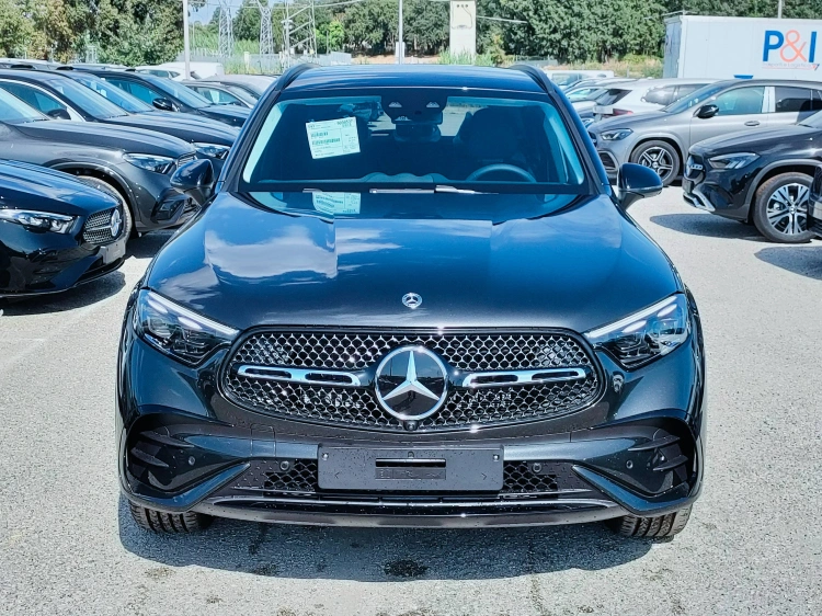 2 - Mercedes-Benz GLC 220 d 4MATIC
