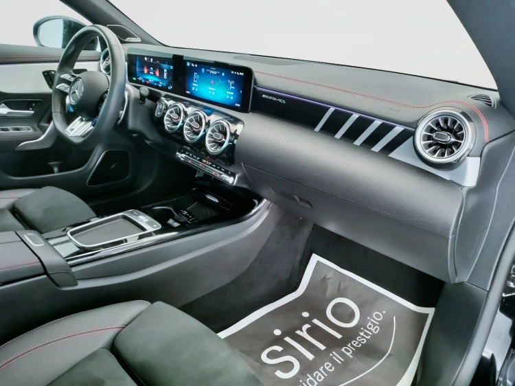 10 - Mercedes AMG CLA Mercedes-AMG CLA 35 4Matic Coupé