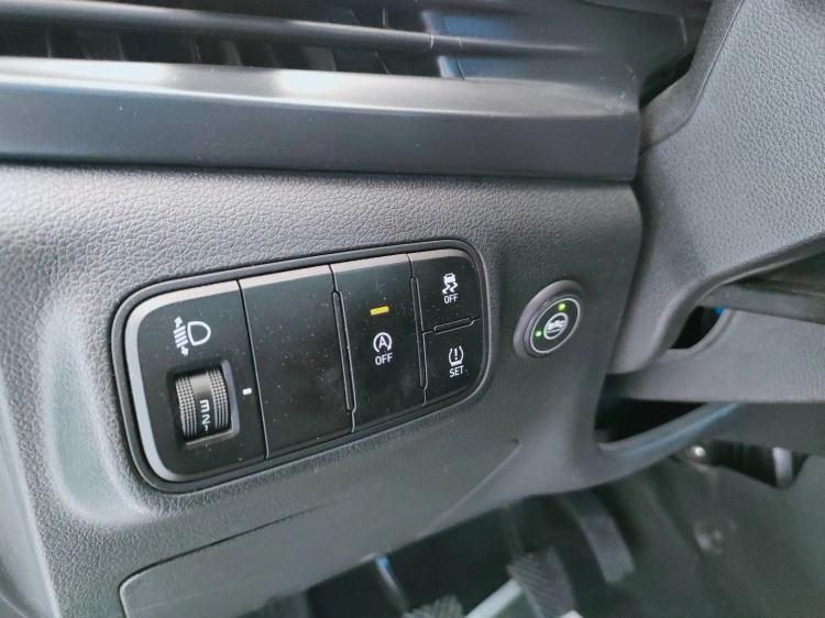 14 - Hyundai i20 i20 1.2 Connectline Gpl